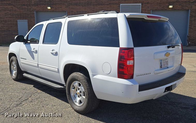 image for item ET5240 2012 Chevrolet Suburban SUV