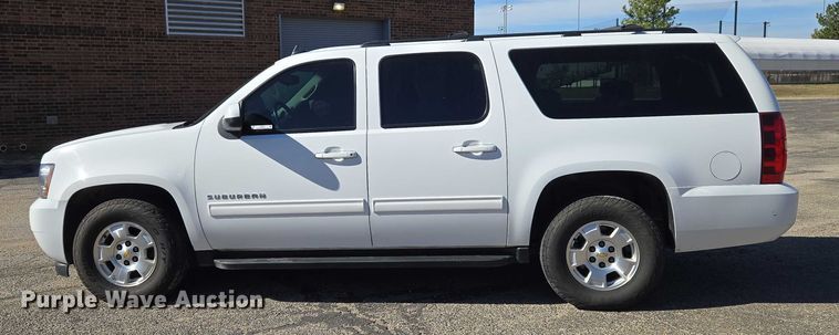 image for item ET5240 2012 Chevrolet Suburban SUV