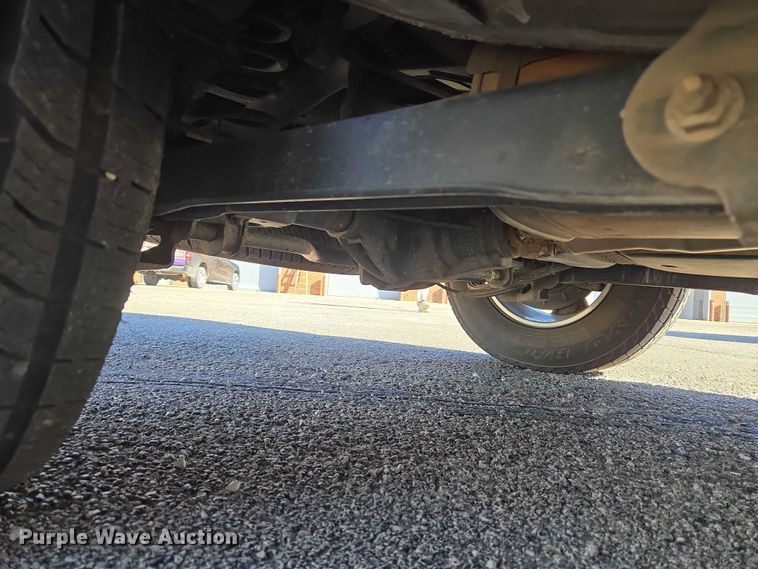 image for item ET5240 2012 Chevrolet Suburban SUV