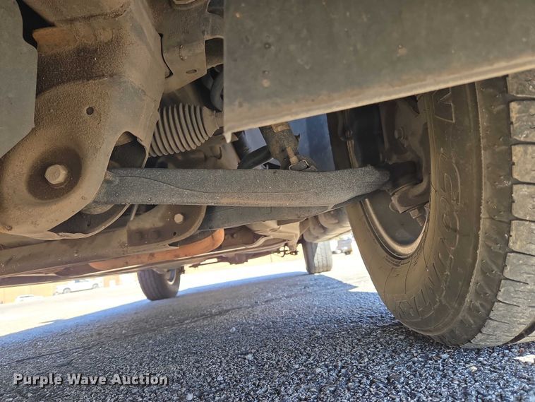 image for item ET5240 2012 Chevrolet Suburban SUV