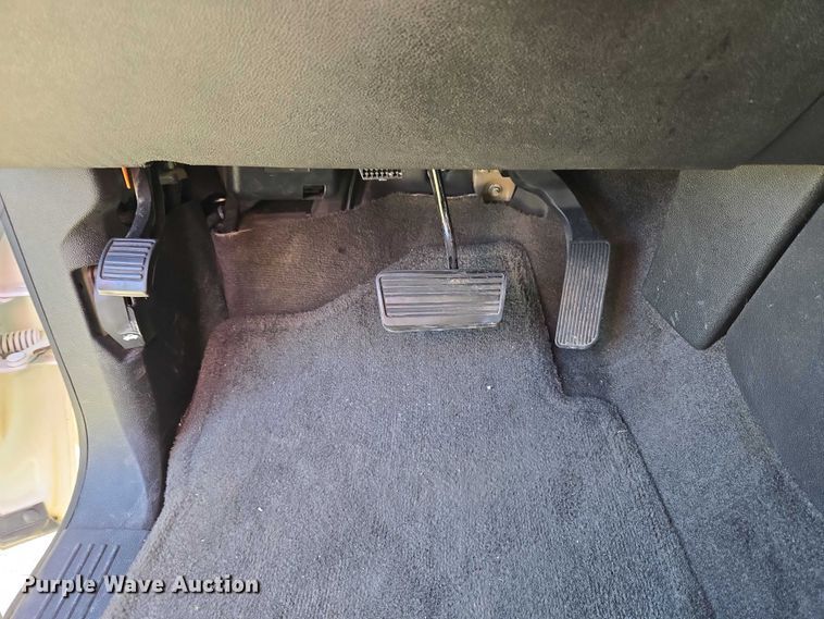 image for item ET5240 2012 Chevrolet Suburban SUV