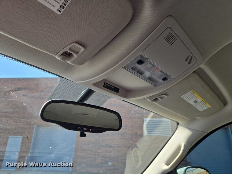 image for item ET5240 2012 Chevrolet Suburban SUV