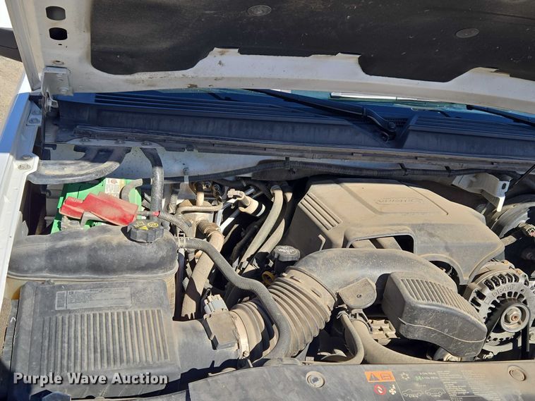 image for item ET5240 2012 Chevrolet Suburban SUV