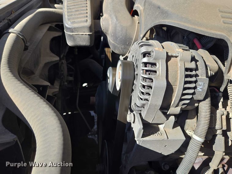 image for item ET5240 2012 Chevrolet Suburban SUV