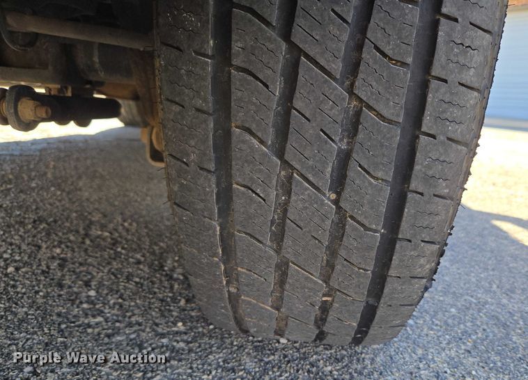 image for item ET5240 2012 Chevrolet Suburban SUV