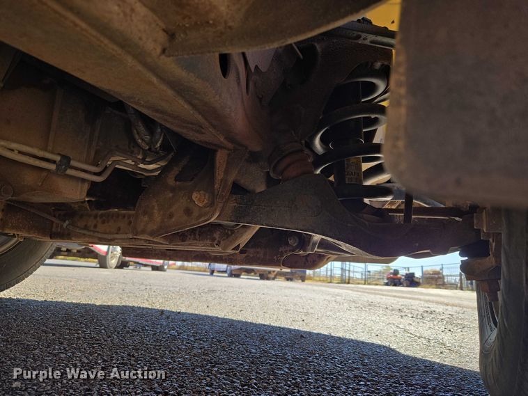 image for item ET5241 2014 Chevrolet Express school bus