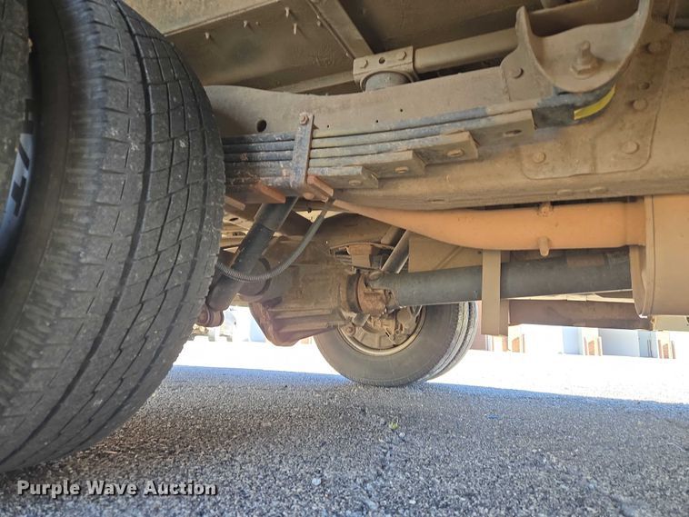 image for item ET5241 2014 Chevrolet Express school bus