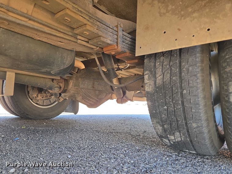 image for item ET5241 2014 Chevrolet Express school bus