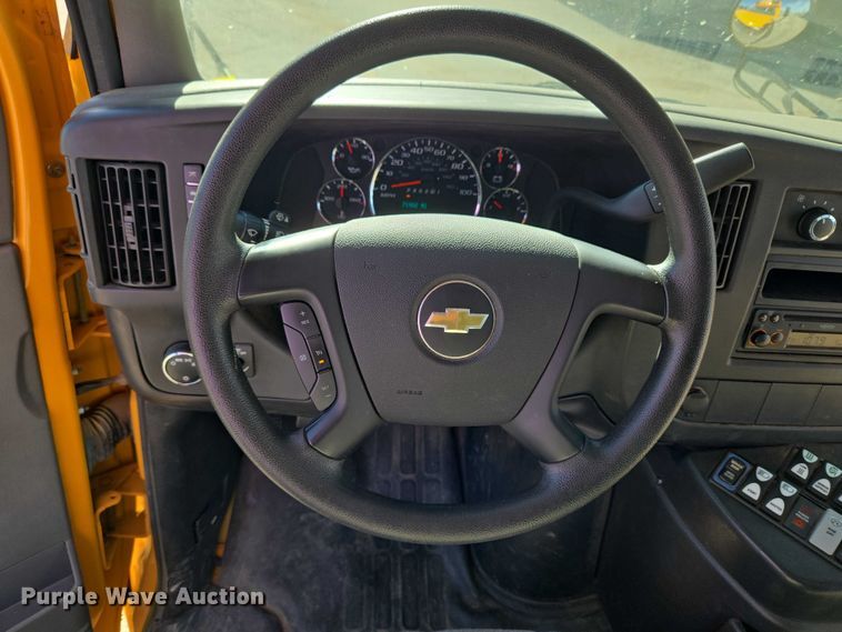 image for item ET5241 2014 Chevrolet Express school bus