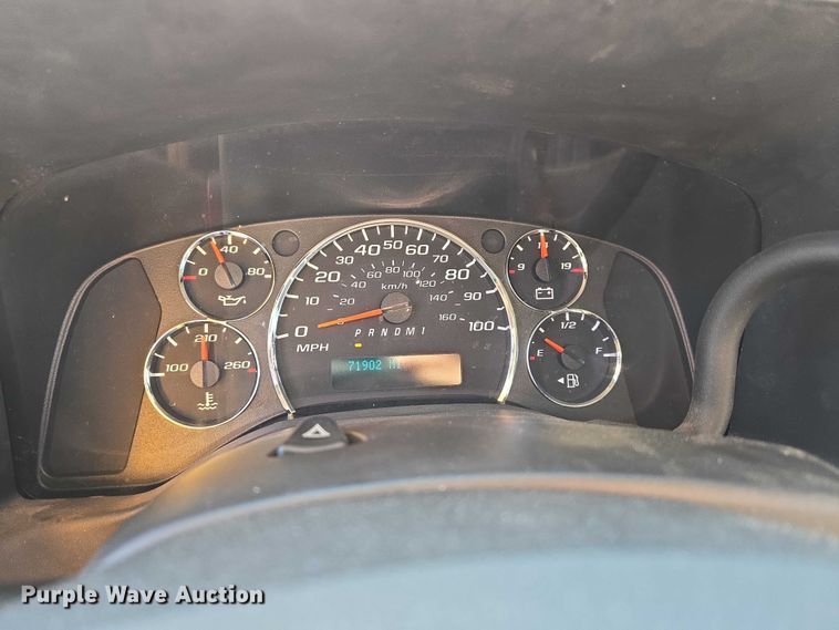 image for item ET5241 2014 Chevrolet Express school bus