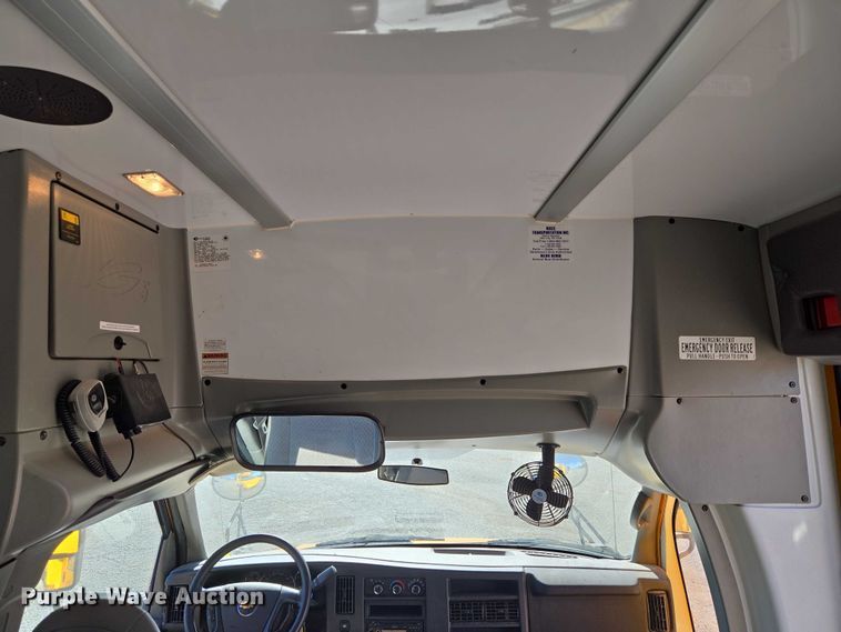 image for item ET5241 2014 Chevrolet Express school bus