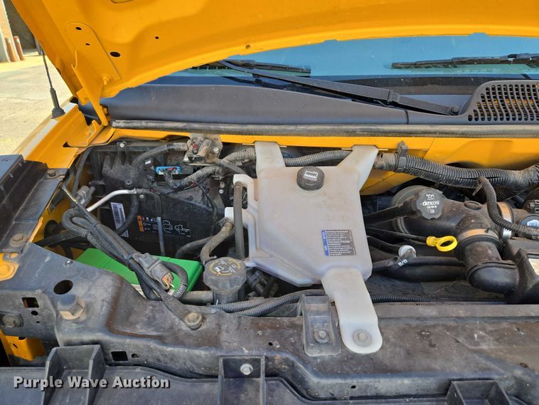 image for item ET5241 2014 Chevrolet Express school bus