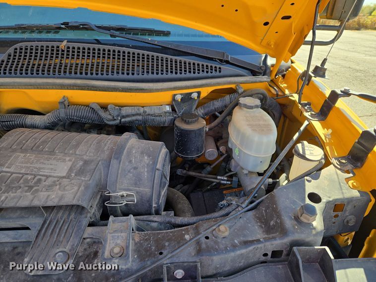 image for item ET5241 2014 Chevrolet Express school bus