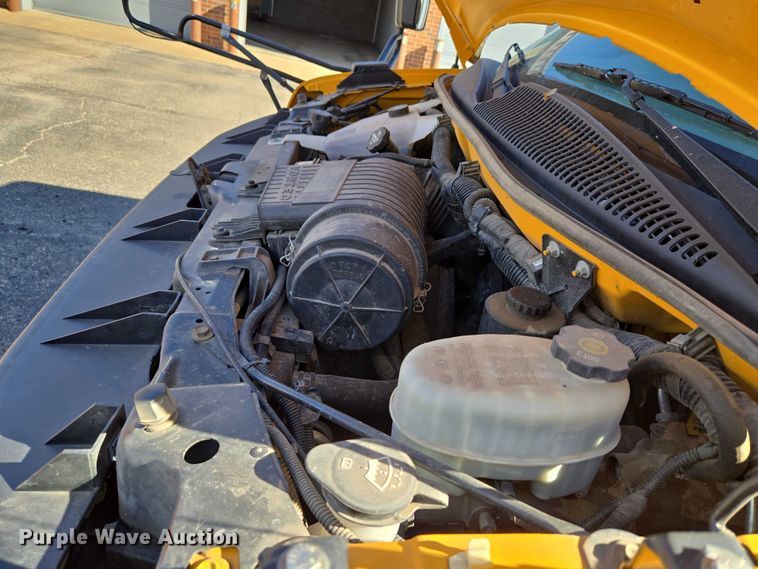 image for item ET5241 2014 Chevrolet Express school bus