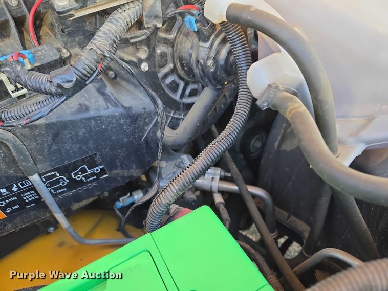 image for item ET5241 2014 Chevrolet Express school bus