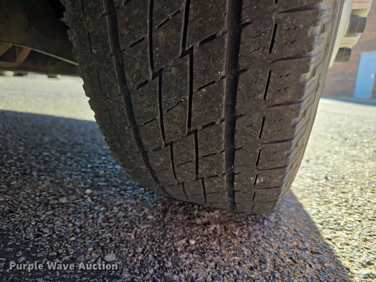 image for item ET5241 2014 Chevrolet Express school bus