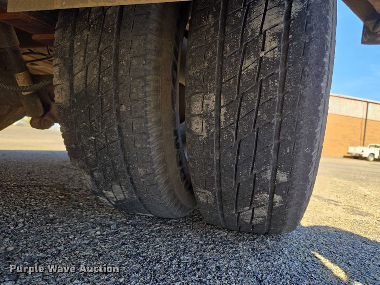 image for item ET5241 2014 Chevrolet Express school bus