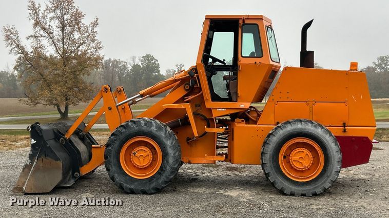 image for item ET6569 1988 Case W20C wheel loader