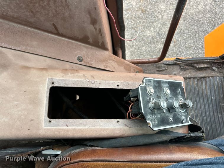 image for item ET6569 1988 Case W20C wheel loader