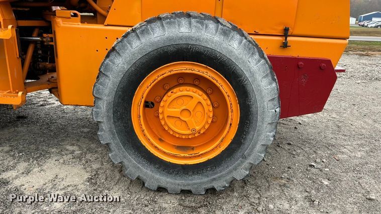 image for item ET6569 1988 Case W20C wheel loader