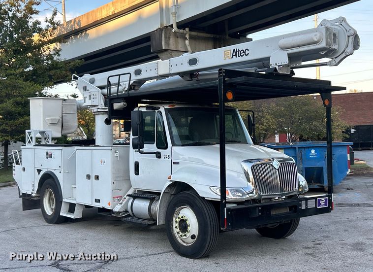 image for item ET6587 2014 International 4300 forestry bucket truck