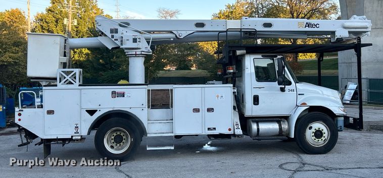 image for item ET6587 2014 International 4300 forestry bucket truck