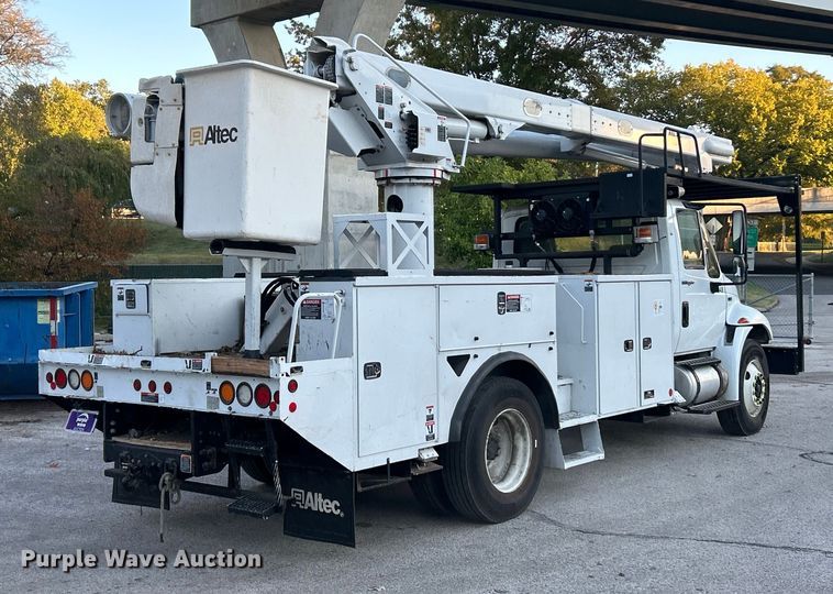 image for item ET6587 2014 International 4300 forestry bucket truck