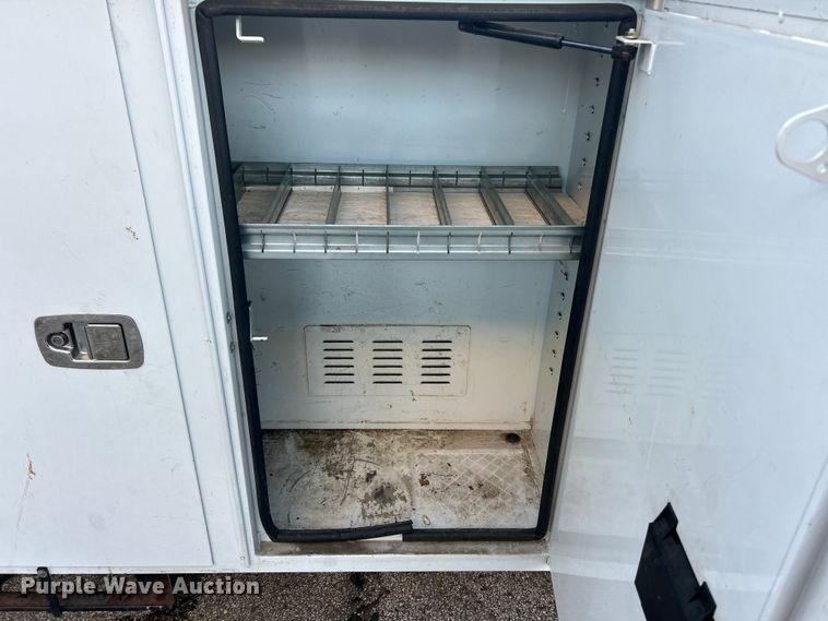 image for item ET6587 2014 International 4300 forestry bucket truck