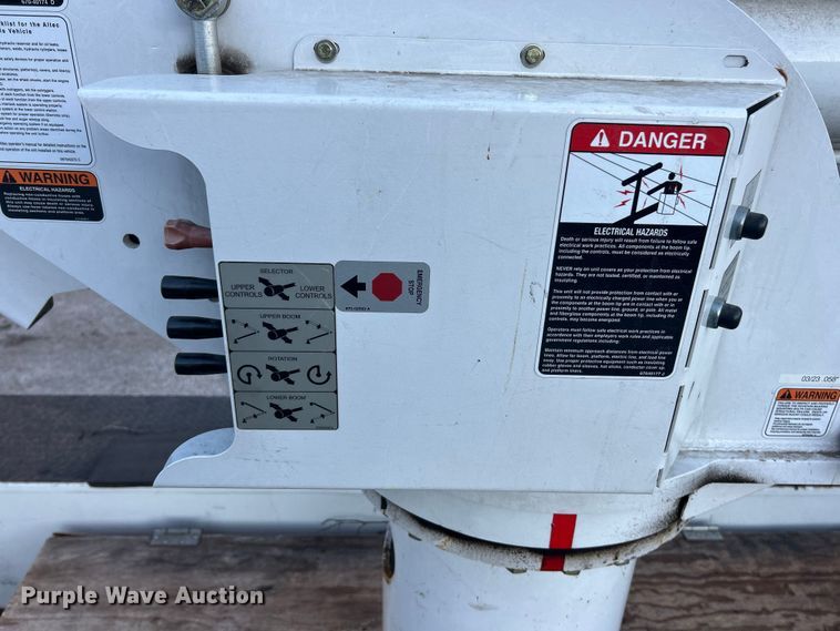 image for item ET6587 2014 International 4300 forestry bucket truck