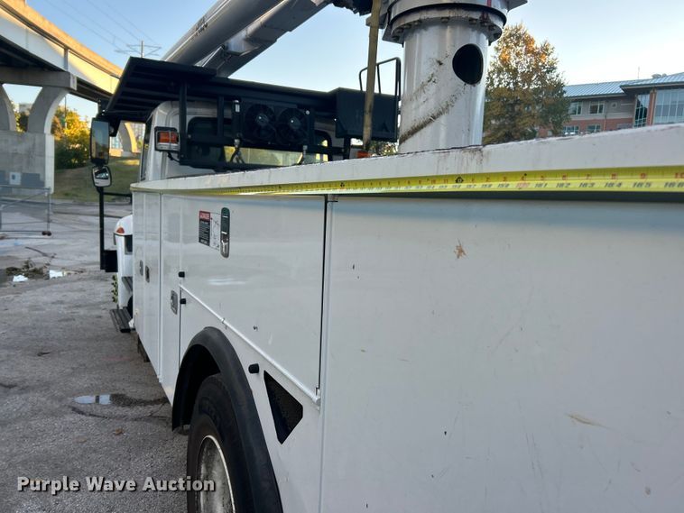 image for item ET6587 2014 International 4300 forestry bucket truck