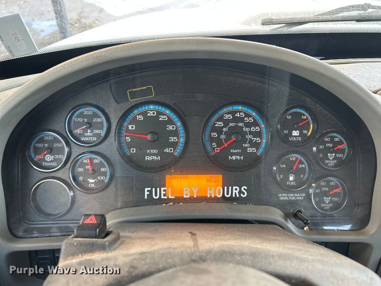 image for item ET6587 2014 International 4300 forestry bucket truck