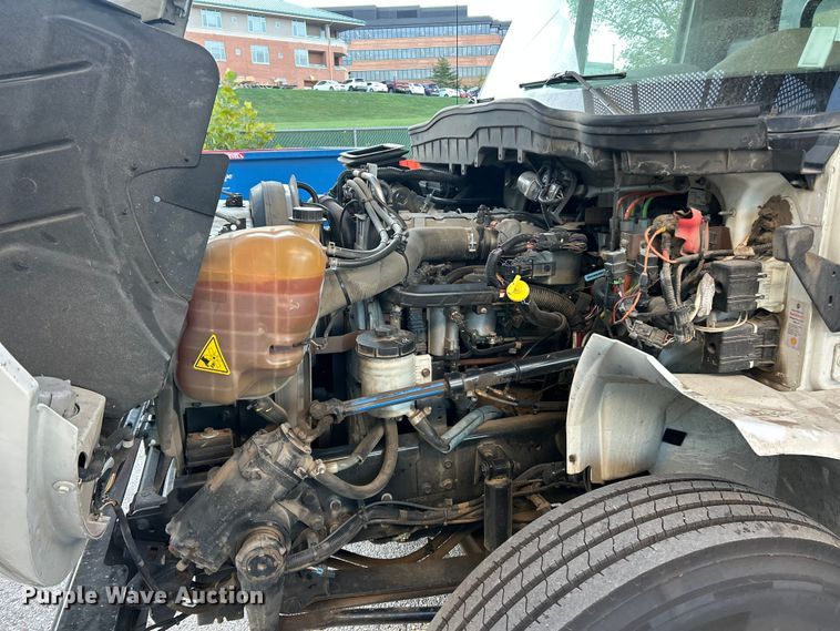 image for item ET6587 2014 International 4300 forestry bucket truck