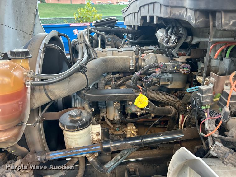 image for item ET6587 2014 International 4300 forestry bucket truck