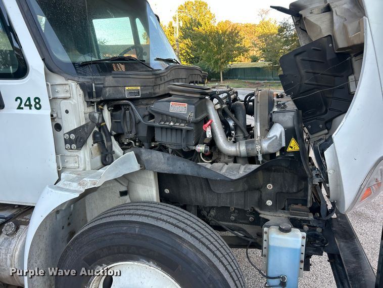 image for item ET6587 2014 International 4300 forestry bucket truck