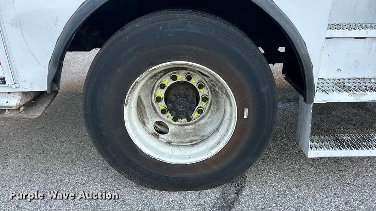 image for item ET6587 2014 International 4300 forestry bucket truck