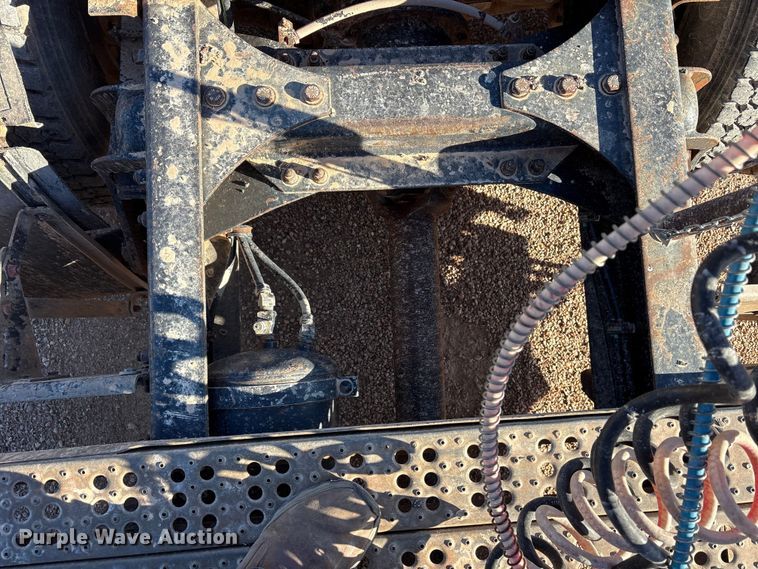 image for item ET7178 1990 Freightliner FLD semi truck