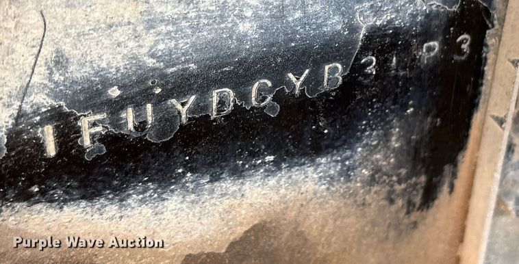 image for item ET7178 1990 Freightliner FLD semi truck