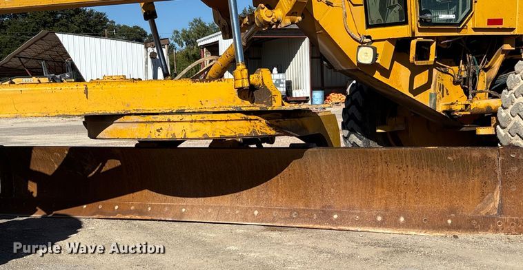 image for item ET7179 1991 John Deere 770BH motor grader