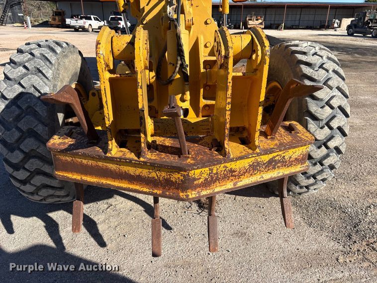 image for item ET7179 1991 John Deere 770BH motor grader