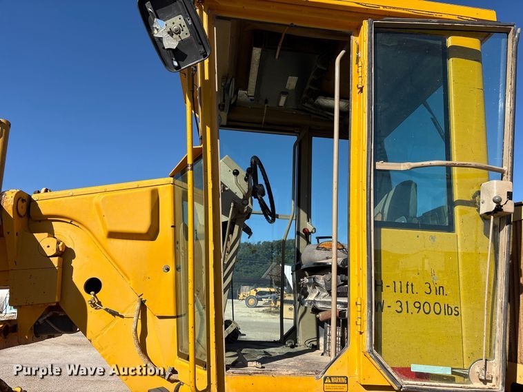 image for item ET7179 1991 John Deere 770BH motor grader