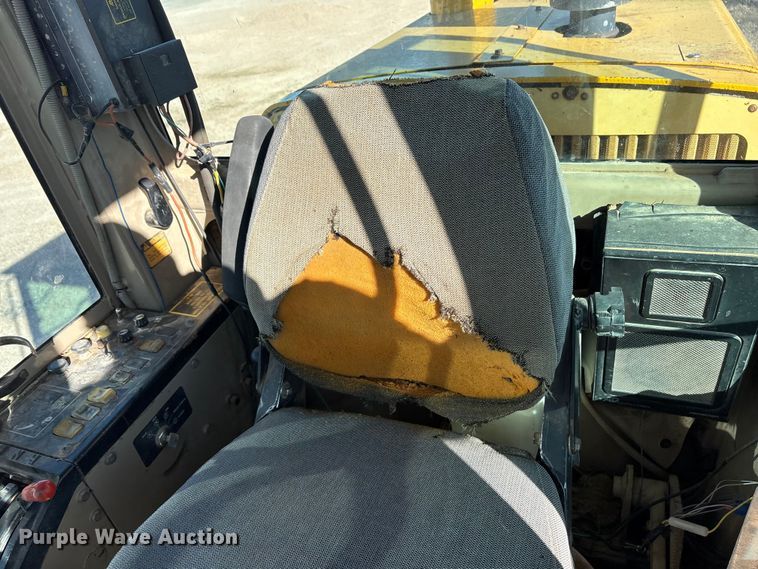 image for item ET7179 1991 John Deere 770BH motor grader