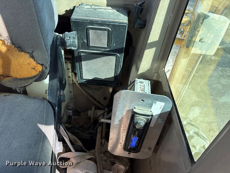 image for item ET7179 1991 John Deere 770BH motor grader