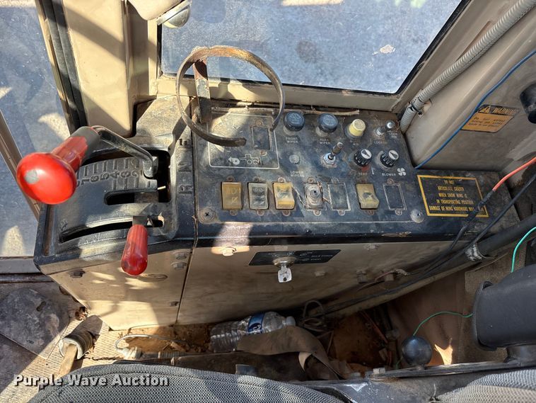 image for item ET7179 1991 John Deere 770BH motor grader