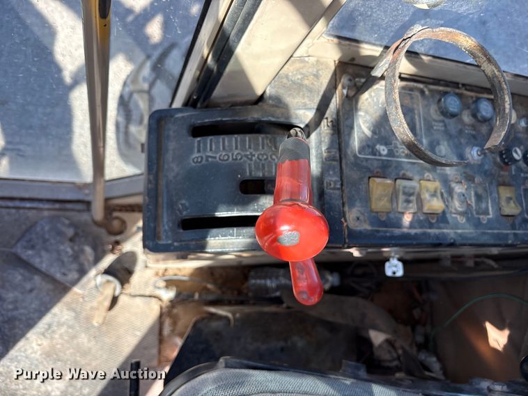 image for item ET7179 1991 John Deere 770BH motor grader