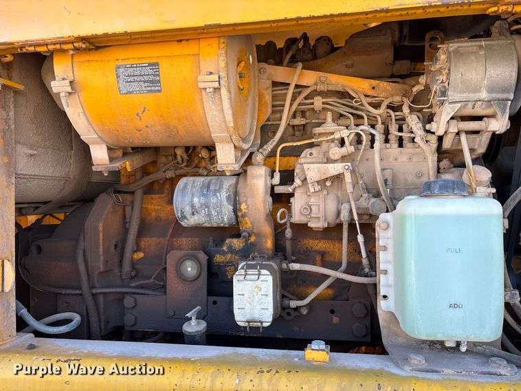 image for item ET7179 1991 John Deere 770BH motor grader