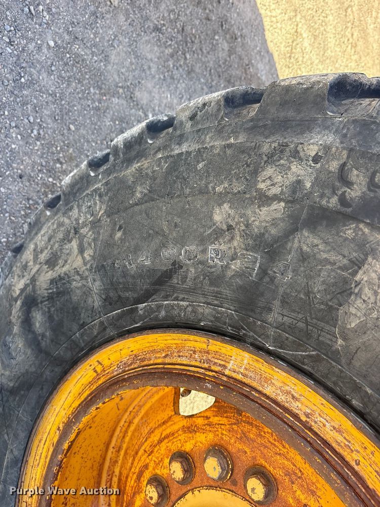 image for item ET7179 1991 John Deere 770BH motor grader