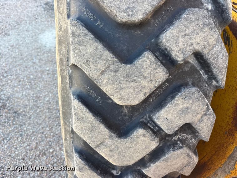 image for item ET7179 1991 John Deere 770BH motor grader