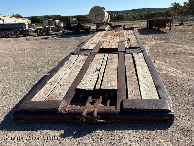 image for item ET7181 1975 Hyster lowboy equipment trailer