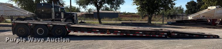 image for item ET7181 1975 Hyster lowboy equipment trailer