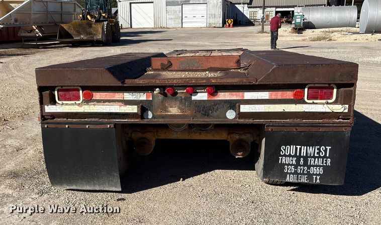 image for item ET7181 1975 Hyster lowboy equipment trailer